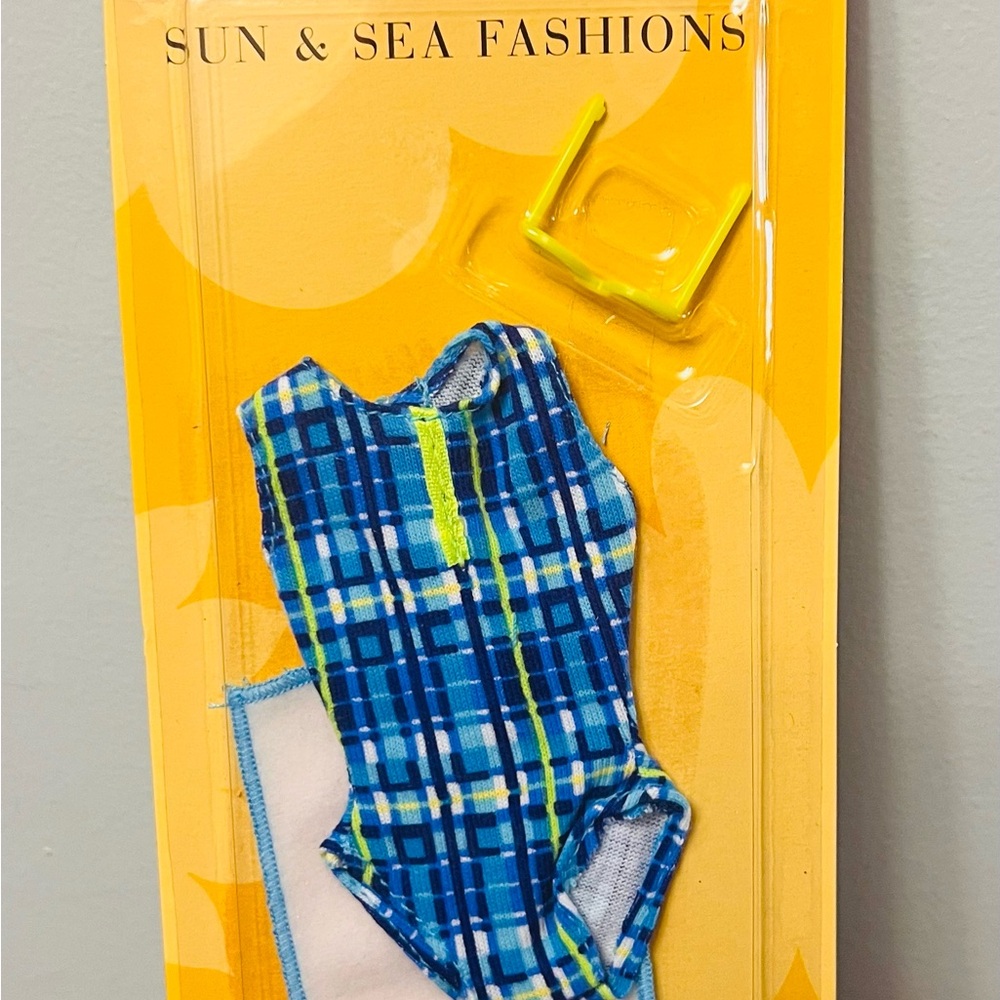 Barbie SUN & SEA  Fashions BLUE PLAID SWIMWEAR Mattel 2000 NEW